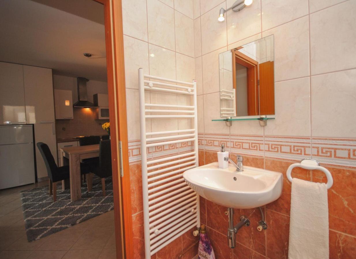 Apartment Tina Подстрана Екстер'єр фото