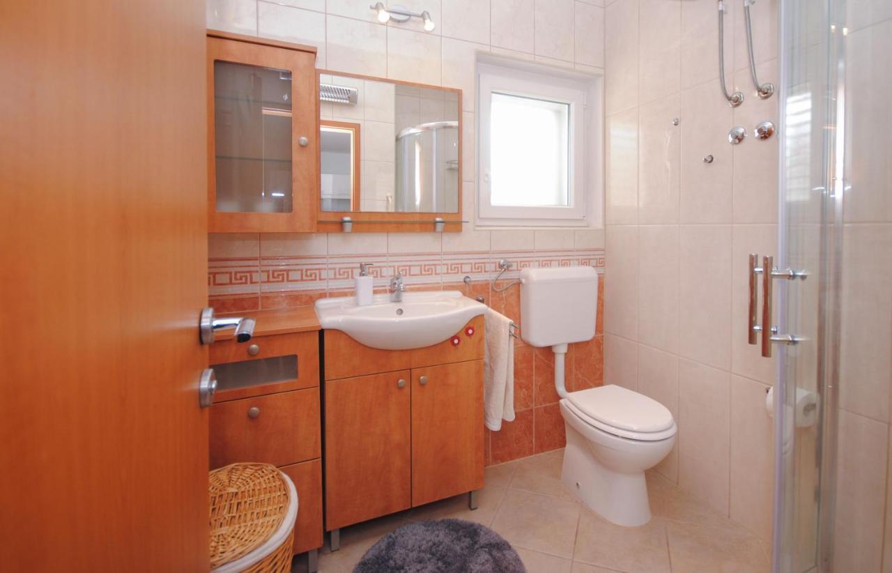 Apartment Tina Подстрана Екстер'єр фото