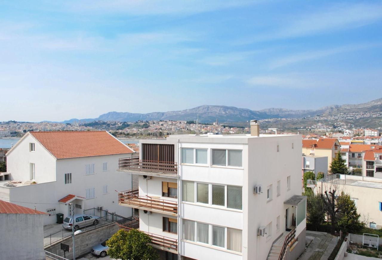 Apartment Tina Подстрана Екстер'єр фото